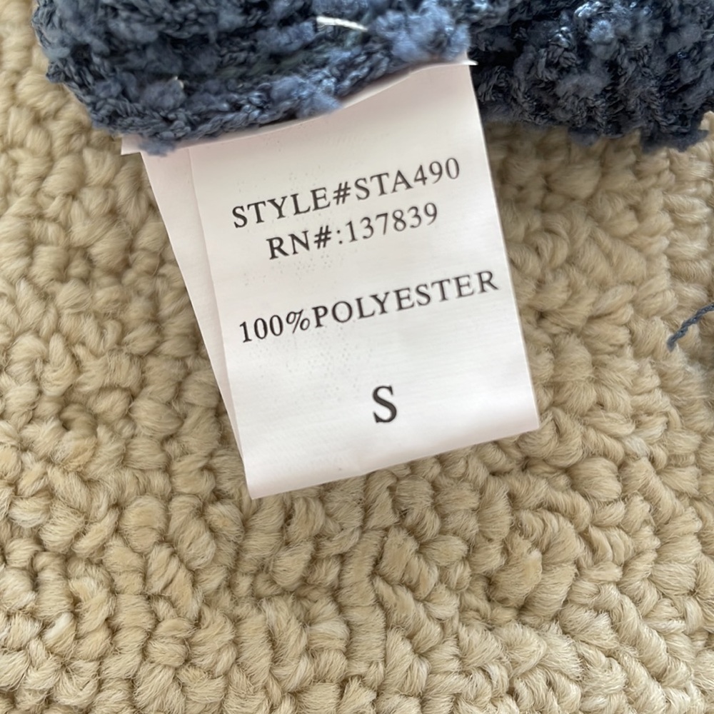Debut Knit Top - Picture 6 of 7